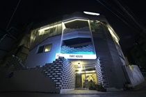 That House - * Seoul